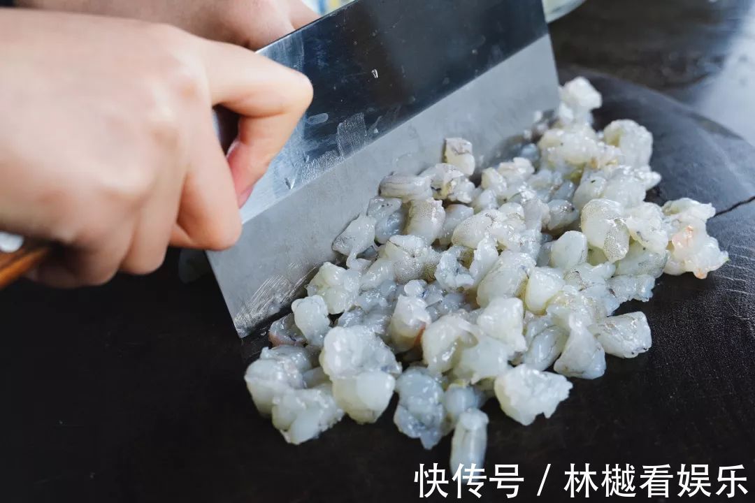 自制水煮虾滑,没有中间商赚差价!Q弹爽脆有嚼劲,放大的满足感