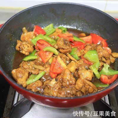 三杯鸡|这道#夏日开胃餐# 台式三杯鸡，我一年四季都想吃