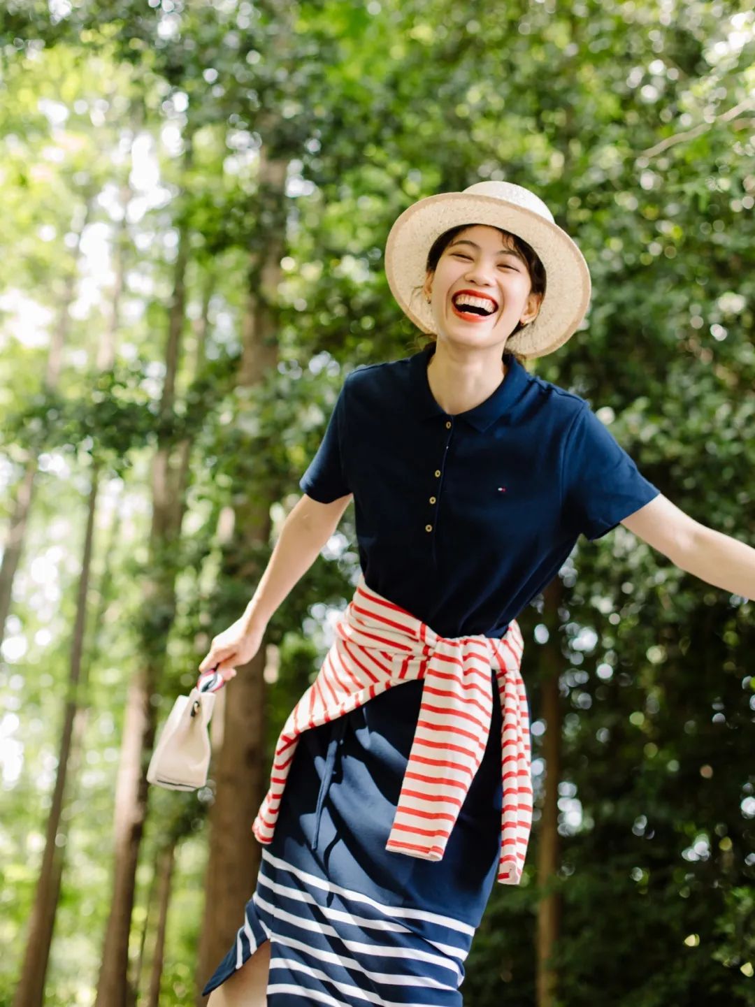 韩国小姐|小个子“不穿裤子”最显高！早秋流行这样穿，好看又时髦