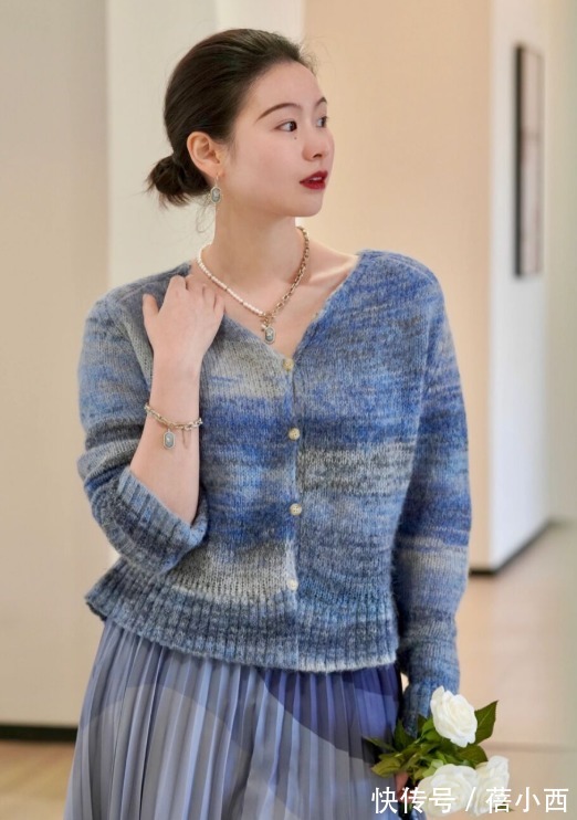 高领衫 春季最火搭法还是“针织衫+半身裙”,不挑人又chic,穿出好气质