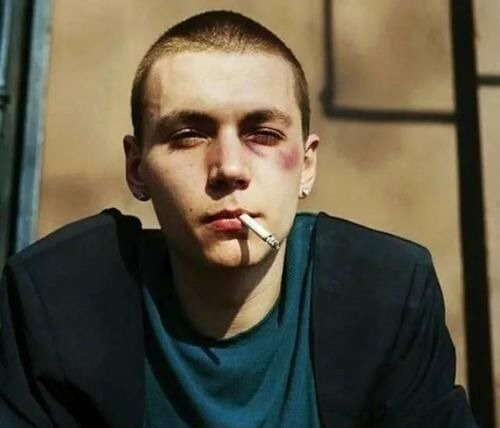 寸头 与颜值无关,让女生脸红心跳的5款男生发型!