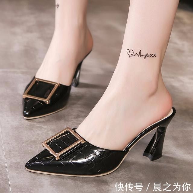 美脚丫 美脚丫与高跟鞋的美丽相遇,搭配透明肉丝袜,每一步都是优雅女神