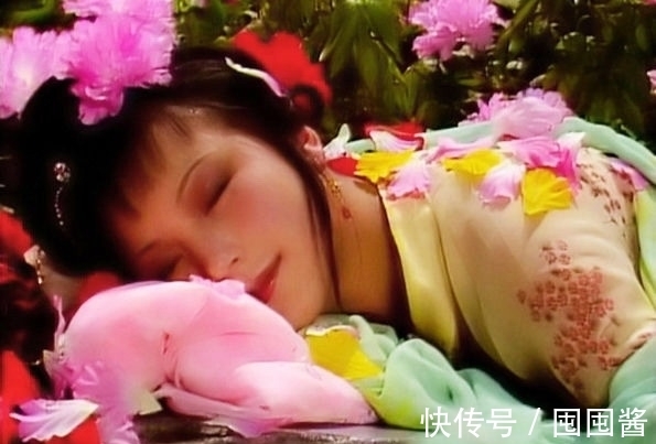 贾迎春@史湘云有多不受待见?连厚道的薛宝钗和二木头贾迎春都当众怼她