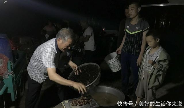 以前8元一斤,如今涨到80元,南方不敢尝试,北方一盘不够吃