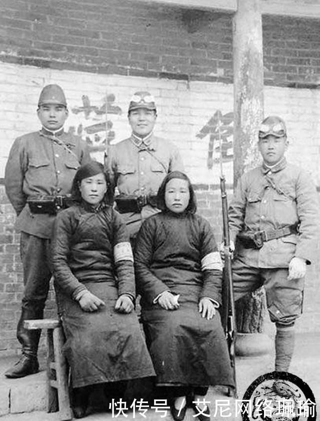 伪军|抗战期间的汉奸老照片:图四和鬼子勾肩搭背,图八女汉奸车上带路