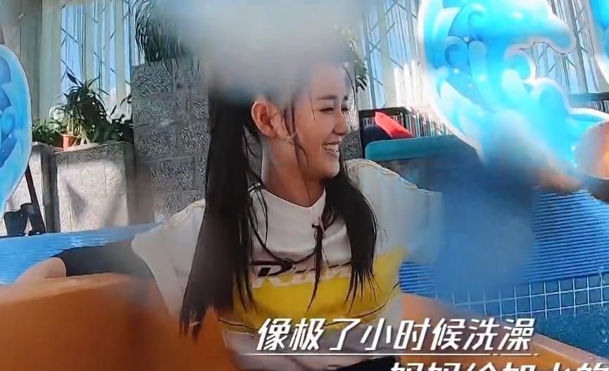 跑男遭遇“死亡角度”拍摄蔡徐坤蒋依依勉强能扛住,而baby让人意外