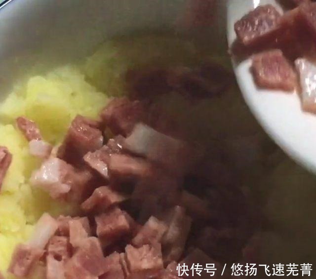 奶酪丝烤土豆,奶香浓郁,超美味!