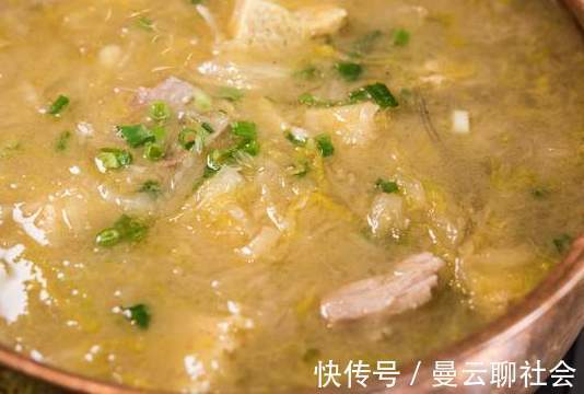 冬天|腌酸菜不要只知道加盐,牢记3个关键,酸菜又酸又脆不腐烂