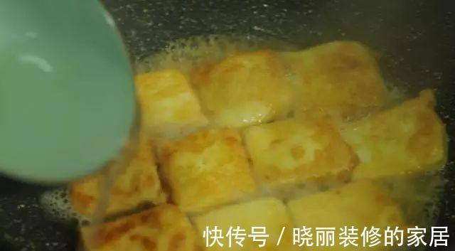 豆腐|煎豆腐时加点料，不粘锅、不费油，外焦里嫩，味道格外好