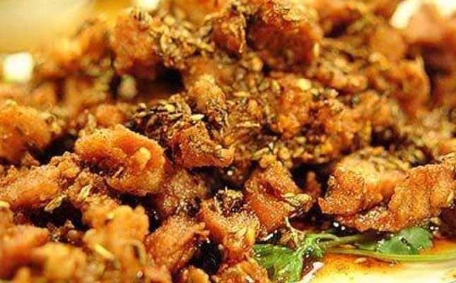 教你在家做孜然羊肉，口感软嫩，味道浓郁，比吃羊肉串都过瘾