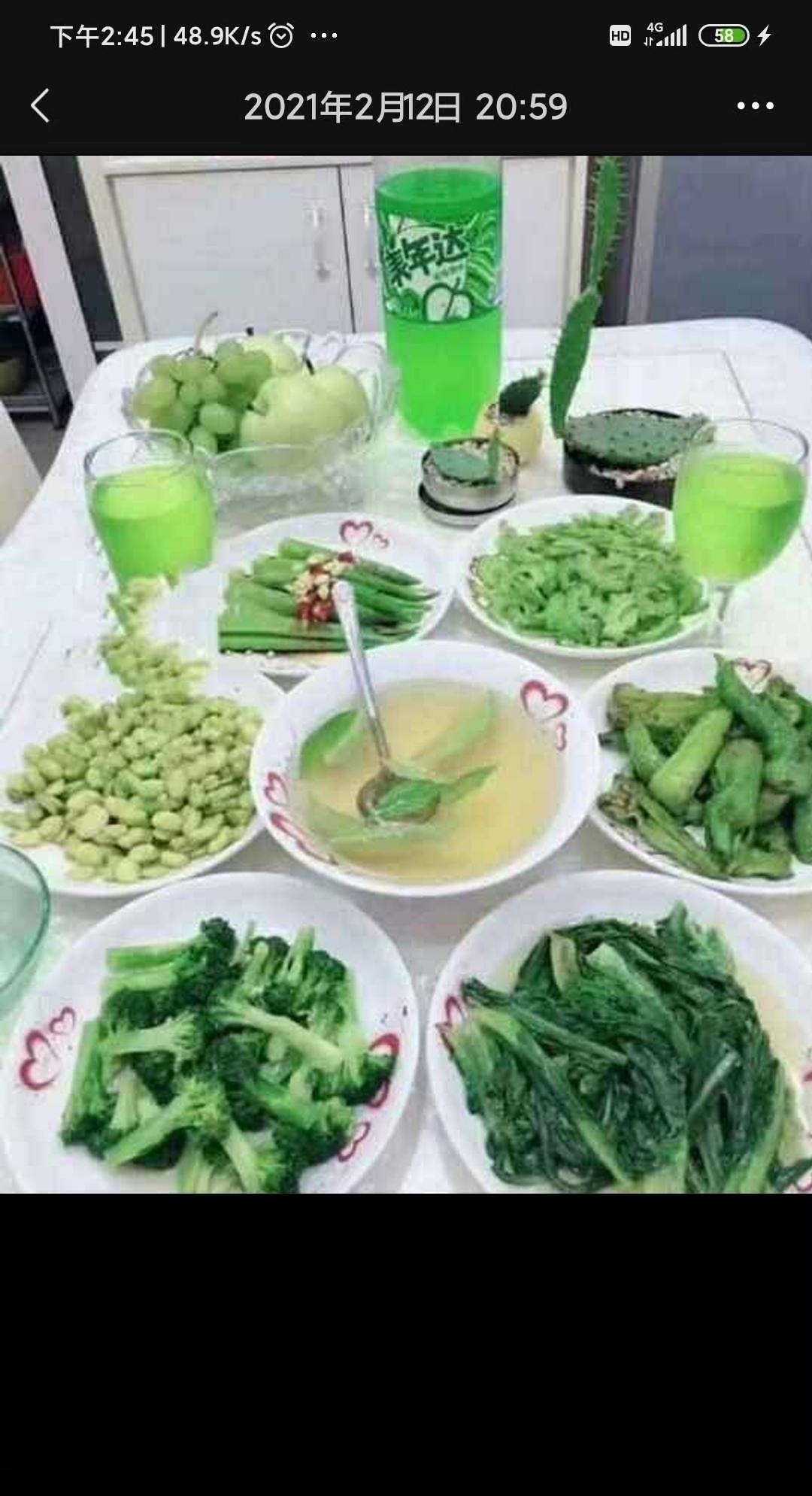 晒朋友圈大家的年夜饭,南方北方差距真大,网友:都想去最后一家