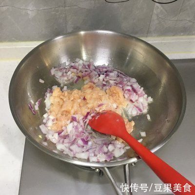 厨娘教你一招巧做日常咖喱饭 超简单
