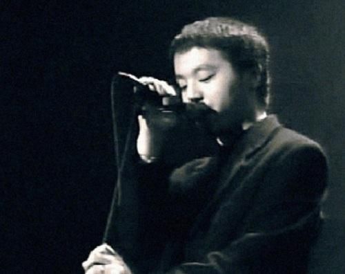 無地自容|竇唯和許巍現在的音樂算是搖滾嗎？他們兩人誰更厲害？