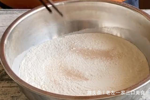 烙了2年的大饼，终于找到窍门了，这样做葱花饼，又软又香又好吃