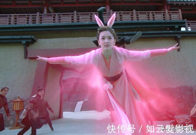 结局|斗罗大陆电视剧大结局,第二季剧情太精彩,唐三变蓝发,小舞献祭