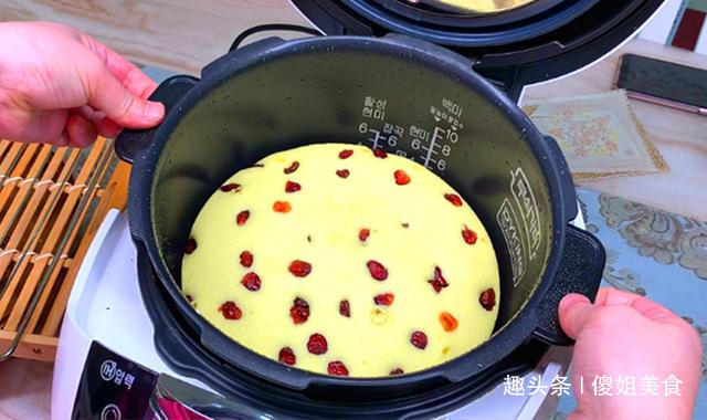 塌陷|没烤箱，没打蛋器，没秤，详细解说电饭锅蒸蛋糕做法，比烤的还好