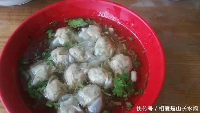 同样是胡椒,“黑胡椒”和“白胡椒”有啥区别?知道后别乱买了!