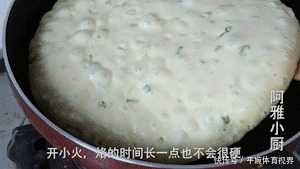 早餐饼别再出去买了,教你懒人做法,手不沾面10分钟出锅