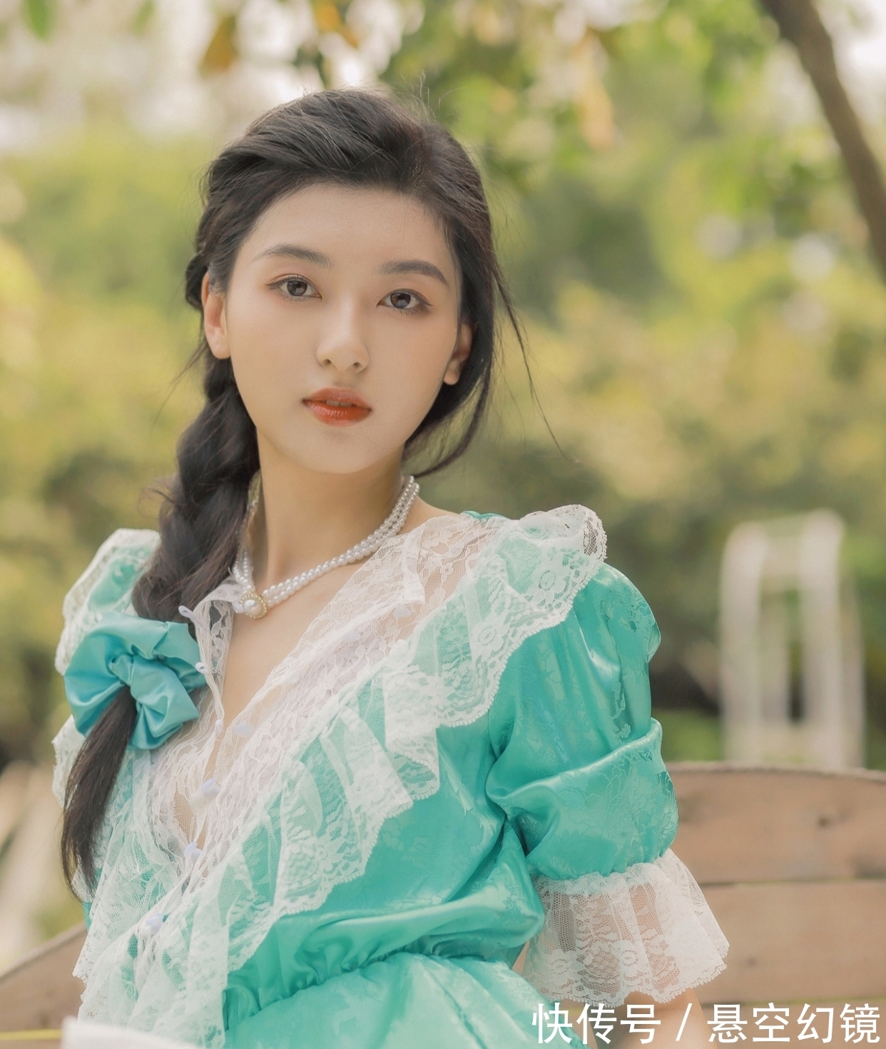 秋风&秋风清·词:闲吟乘客舟。浓浓秋韵人堪爱,几多苦恼空烦忧