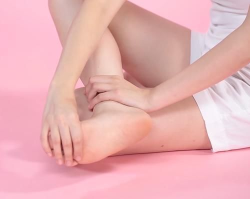 血糖|“糖尿病”患者,若没有这“4种”情况,或说明血糖控制的还可以