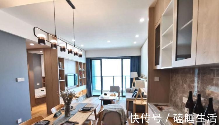 装修|参观这套80㎡小宅才发现,能温暖人心的家,绝不是靠奢华的装修