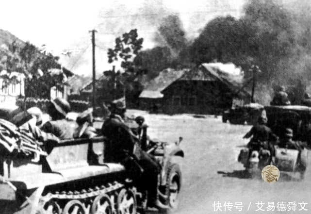 战争|苏德战争老照片：镜头下疯狂入侵的德军，苏联村庄陷入一片火海