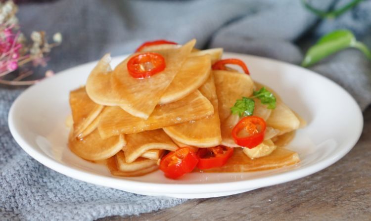 冬天多吃萝卜，简单加料一腌酸甜脆爽，当天做当天吃，分享做法