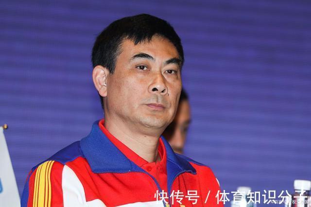 国家队|天津冠军教练出山协助蔡斌!9人进女排集训,2位世界冠军意外缺席