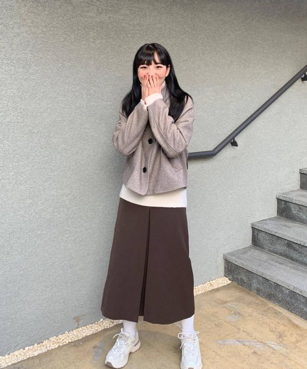 “ins风”甜酷穿搭太迷人了，可甜可盐个性十足，照着穿超气质