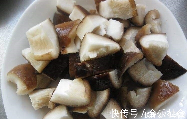 冬天，牛肉可以不吃，此菜比牛肉还养人，2元一斤多吃身体壮如牛