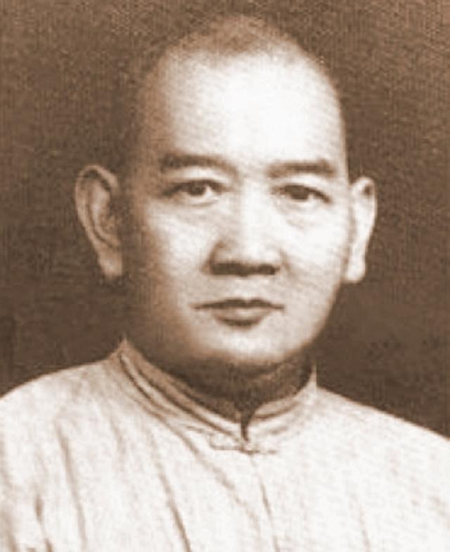 老照片|清末民初老照片真实的“黄飞鸿与十三姨”，出宫溜达的宫女