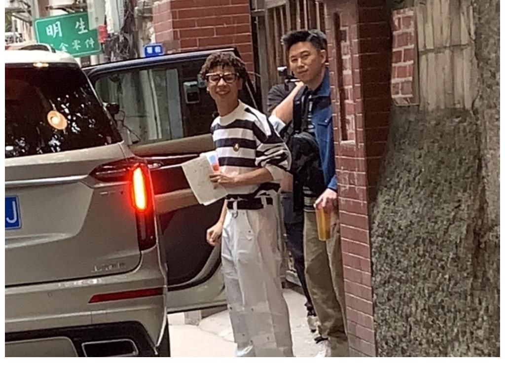 看了《大灣仔的夜》下期預(yù)告，知道為何會邀請布瑞吉和歐陽靖了