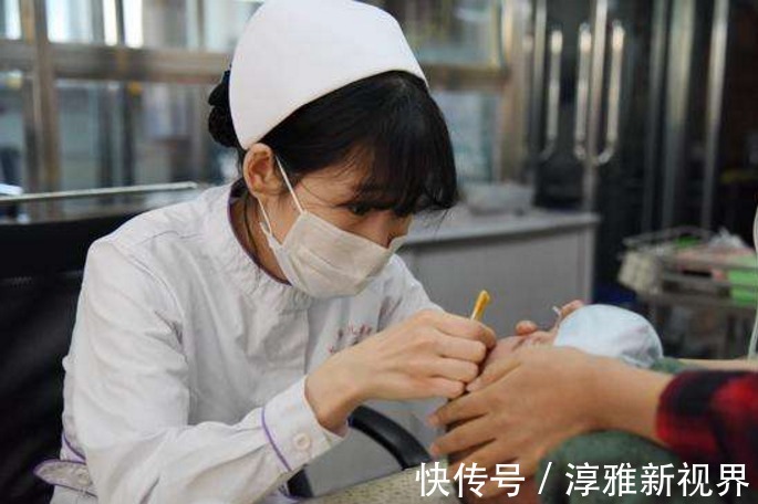 输液管|3岁幼童输液,输液管里惊现虫子,爸爸都输进我娃身体里了