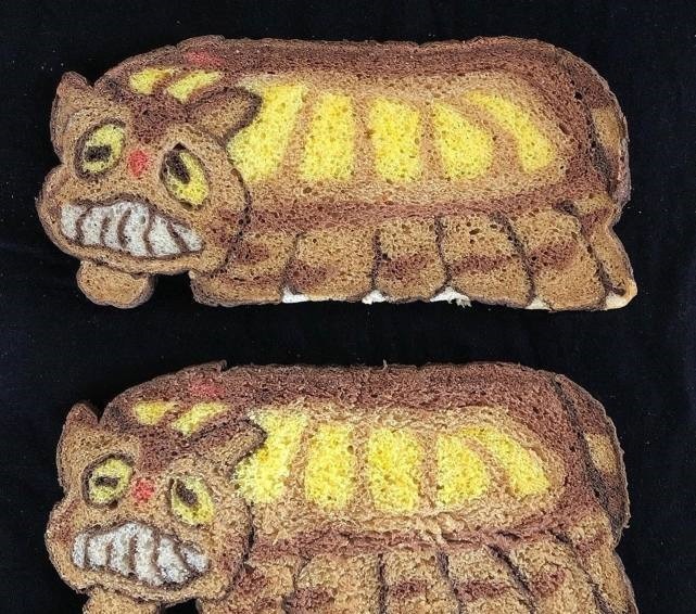 多啦日本网友制作龙猫面包切开有惊喜,网友:拜托要拿出来卖!