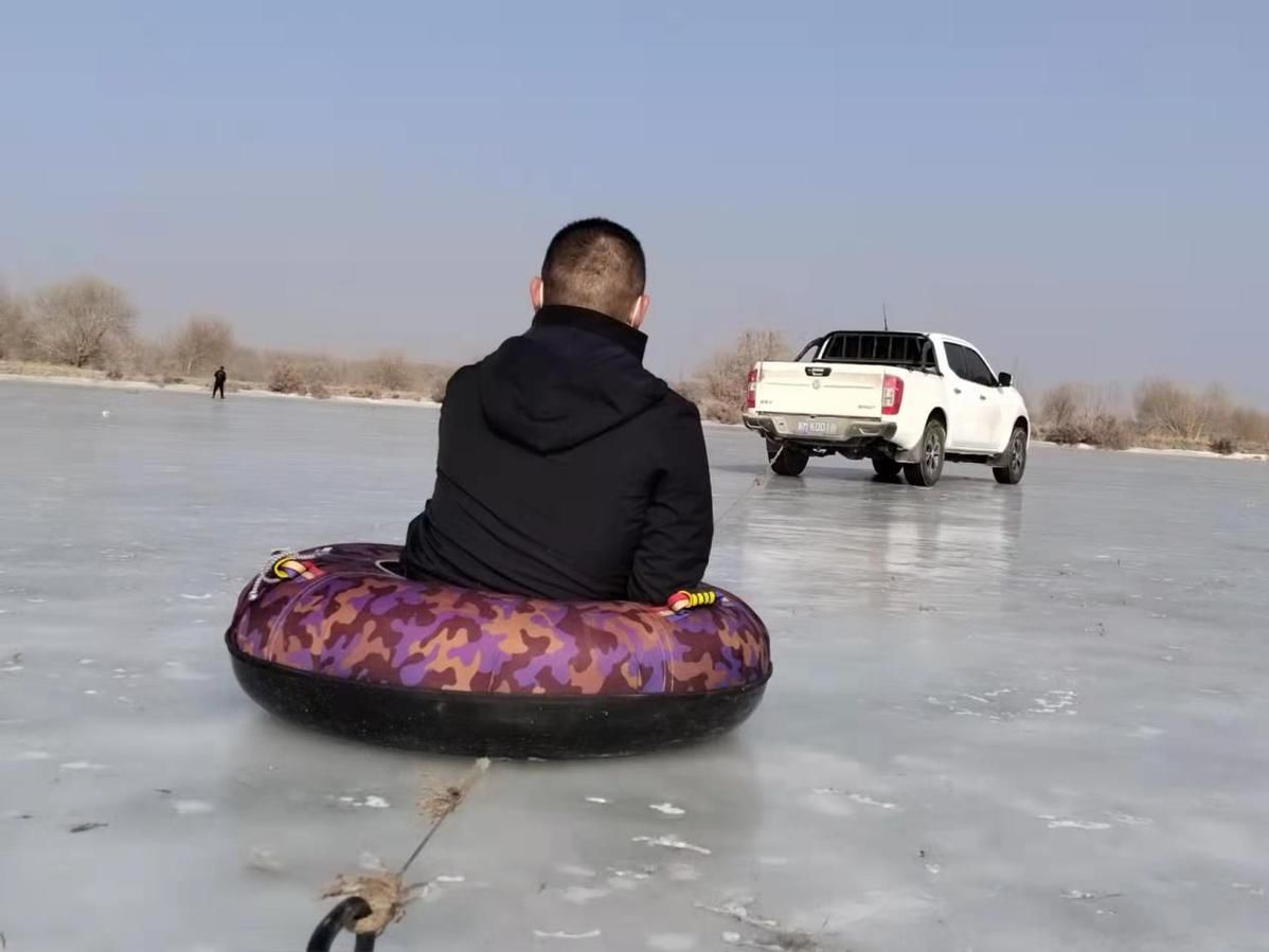 派出所|新疆库尔勒民警“护航冬奥、平安有我”主题活动助力“冷经济”变成“热资源”