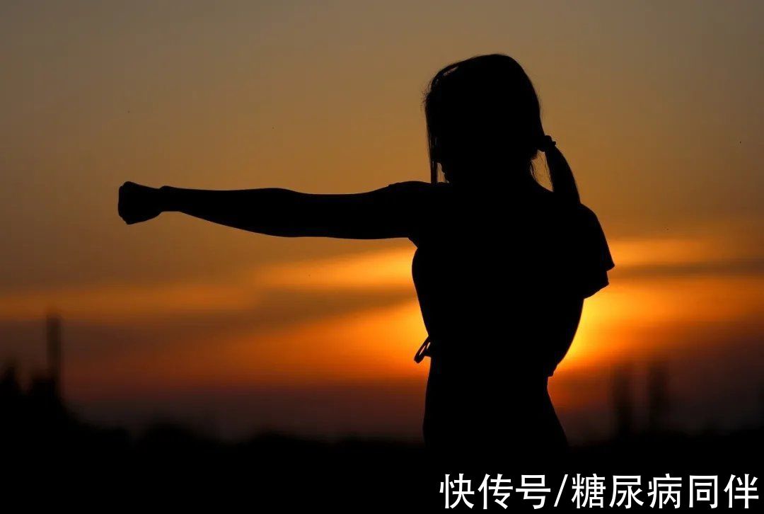 素问?四气调神大论|糖尿病人从这4方面做起，稳血糖还能增强免疫力