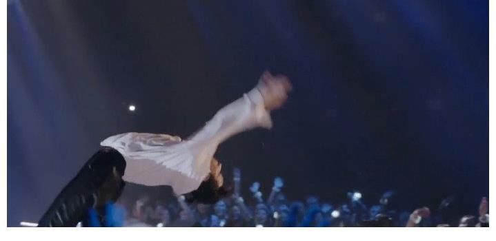 哥哥们初舞台排名公布,言承旭张云龙一秒互选,李承铉小尾巴出现