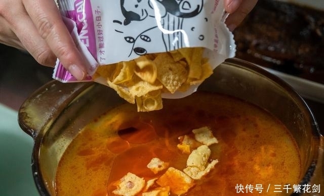 料理|肯德基也卖螺蛳粉,火遍全中国的黑暗料理,网友:重口味