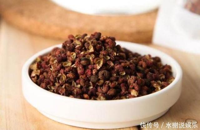 炖鱼汤|不管炖什么鱼，都别放“它”，不然腥味锁在鱼里，汤浑浊又难喝