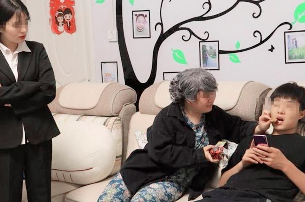 步入|第一批70后“啃老族”已步入老年，如今现状如何？令人唏嘘