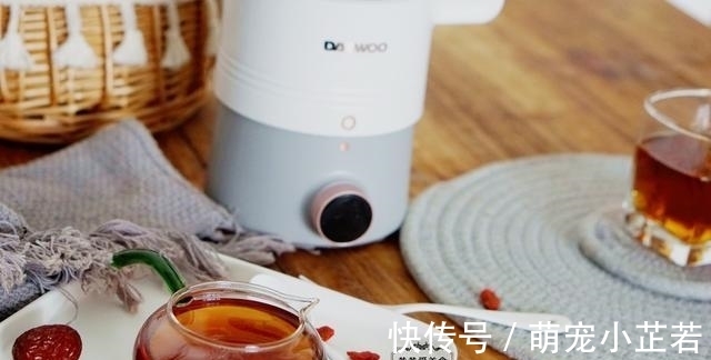 食材|秋冬进补,多喝这杯养生汤,四种食材煮一壶,手脚暖和睡得香