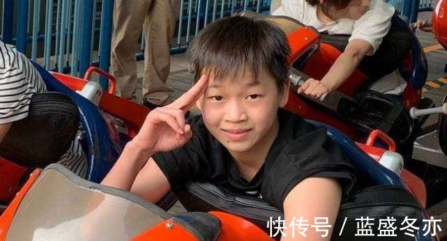 何威儀全紅嬋社交能力非常強(qiáng)!她的性格外向待人接物有不小改善!