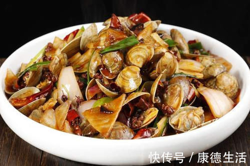 焯水|炒花甲还在焯水?难怪肉又老又小,教你1个妙招,鲜嫩入味还没沙