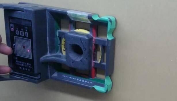 水平仪|国内小锯条开孔落伍了，日本电工2秒就能开一个插座孔