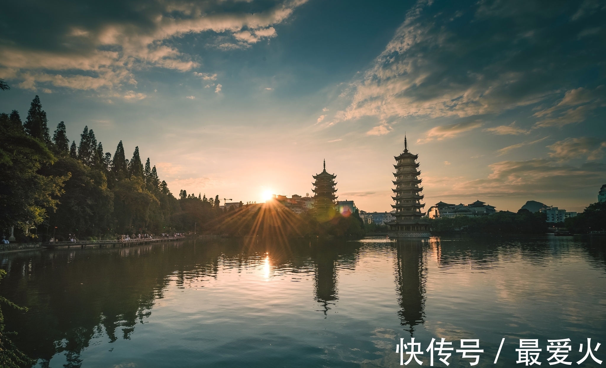 云鴻#詩詞欣賞/五律.格調(附懸聯并求對)