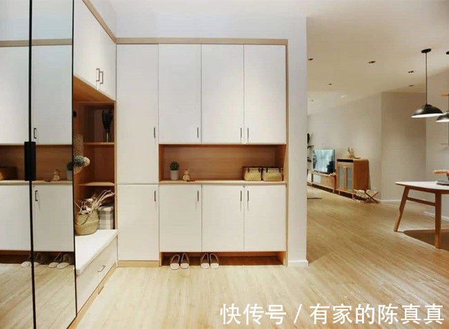 卫生门|厦门装修公司,玄关防滑怎么做才好?