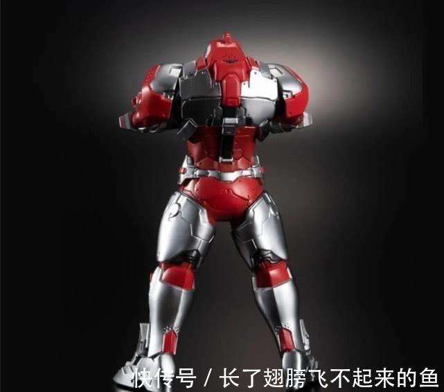 艾斯|机械奥特曼佐菲和杰克还有艾斯机械化手办,艾斯站姿Van化!