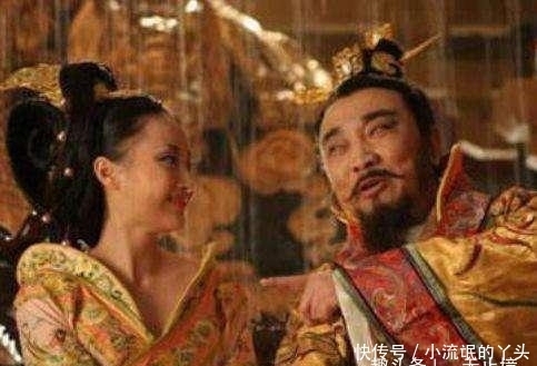 残忍|皇帝死前求弟弟:皇位你可以拿走,但是别碰她!弟弟:不可能