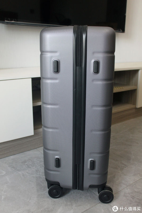 收纳|小米24寸旅行箱,出门衣物收纳神器
