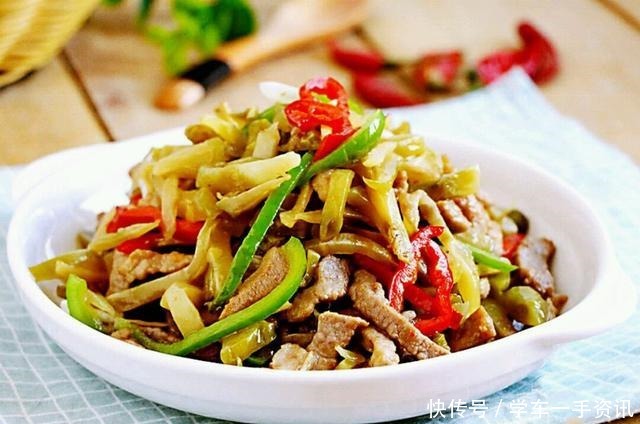 榨菜肉丝,简单2步成菜,爽口解腻,香得连吃带打包